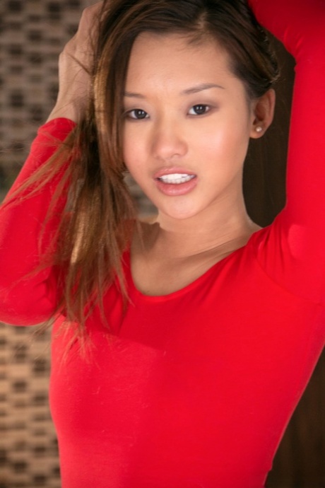 Alina Li horký model img