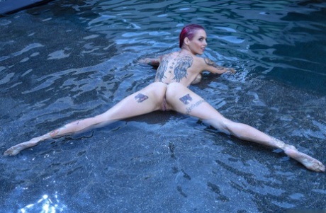 Anna Bell Peaks hvězda perfektní obraz