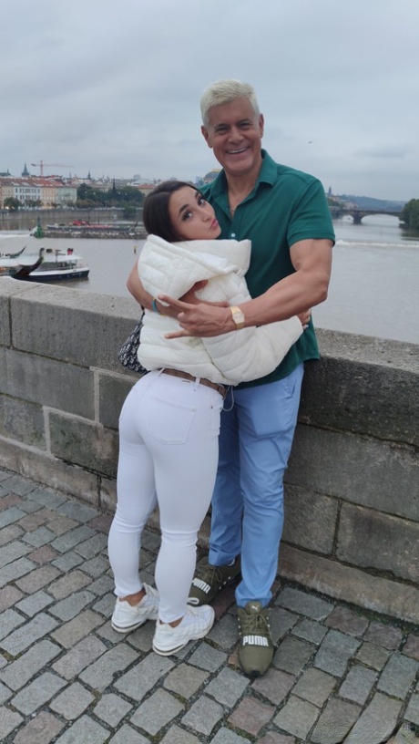 Sara Diamante perfektní pornohvězda obr